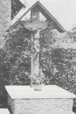 Kreuz am Rosenweg in Horneburg. Photographie: I. u. W. Koppe.